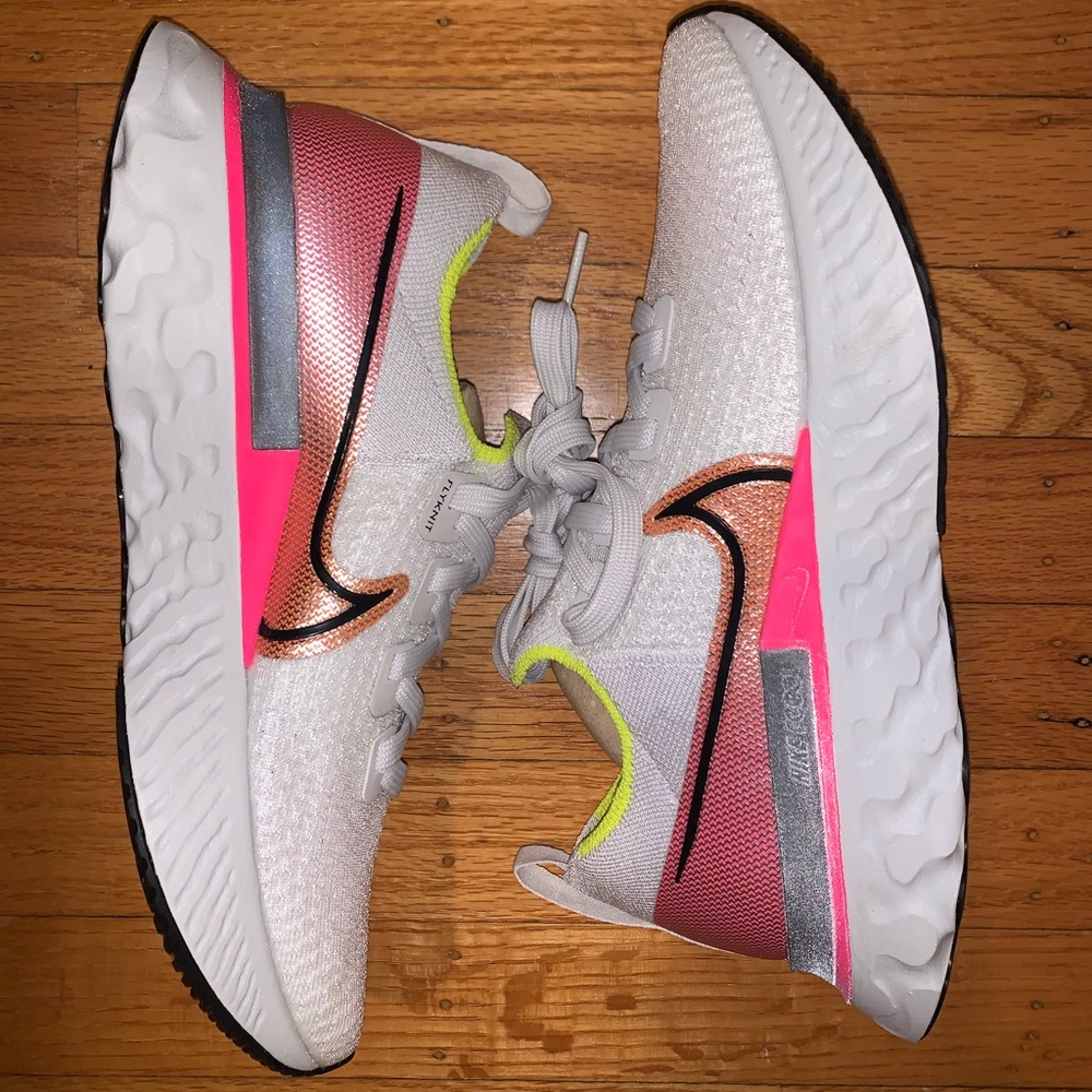 BRAND NEW: Women’s NIKE React Xfinity React FlyKnit Running Shoes